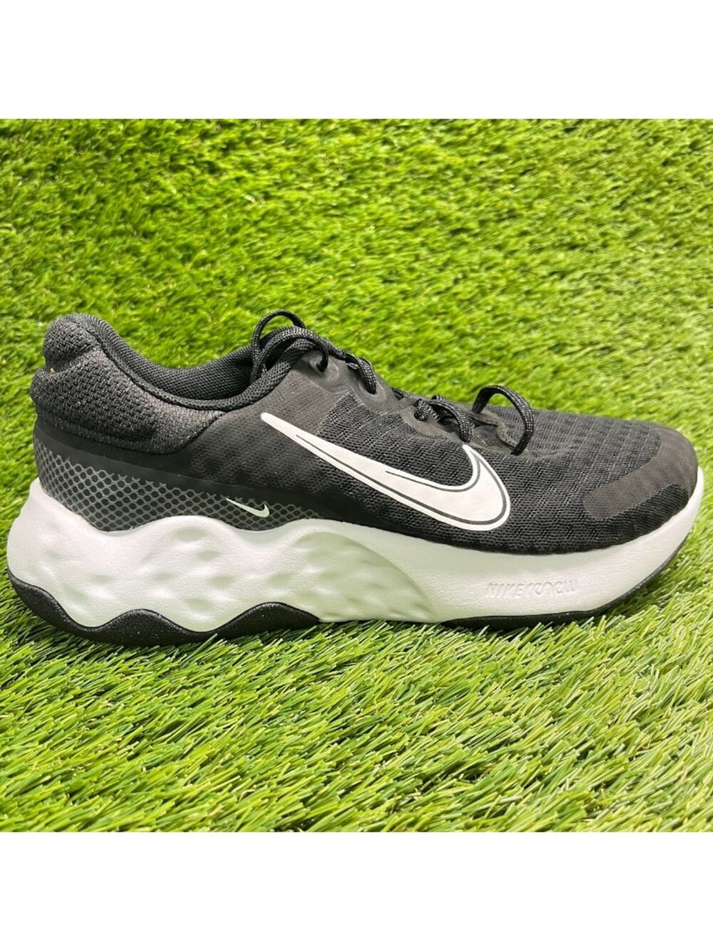 Nike Renew Ride 3 Womens Size 8 Black White Athletic Running Shoes Sneakers